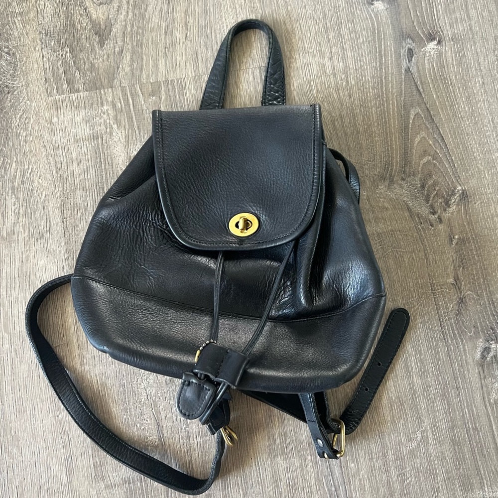 Coach Black Vintage Leather Daypack Backpack Sling Flap Drawstring Bag Purse